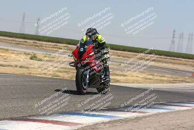 media/Aug-04-2024-TrackDaz (Sun) [[e1ff0814b6]]/Group B/1220pm (Wheelie Bump)/